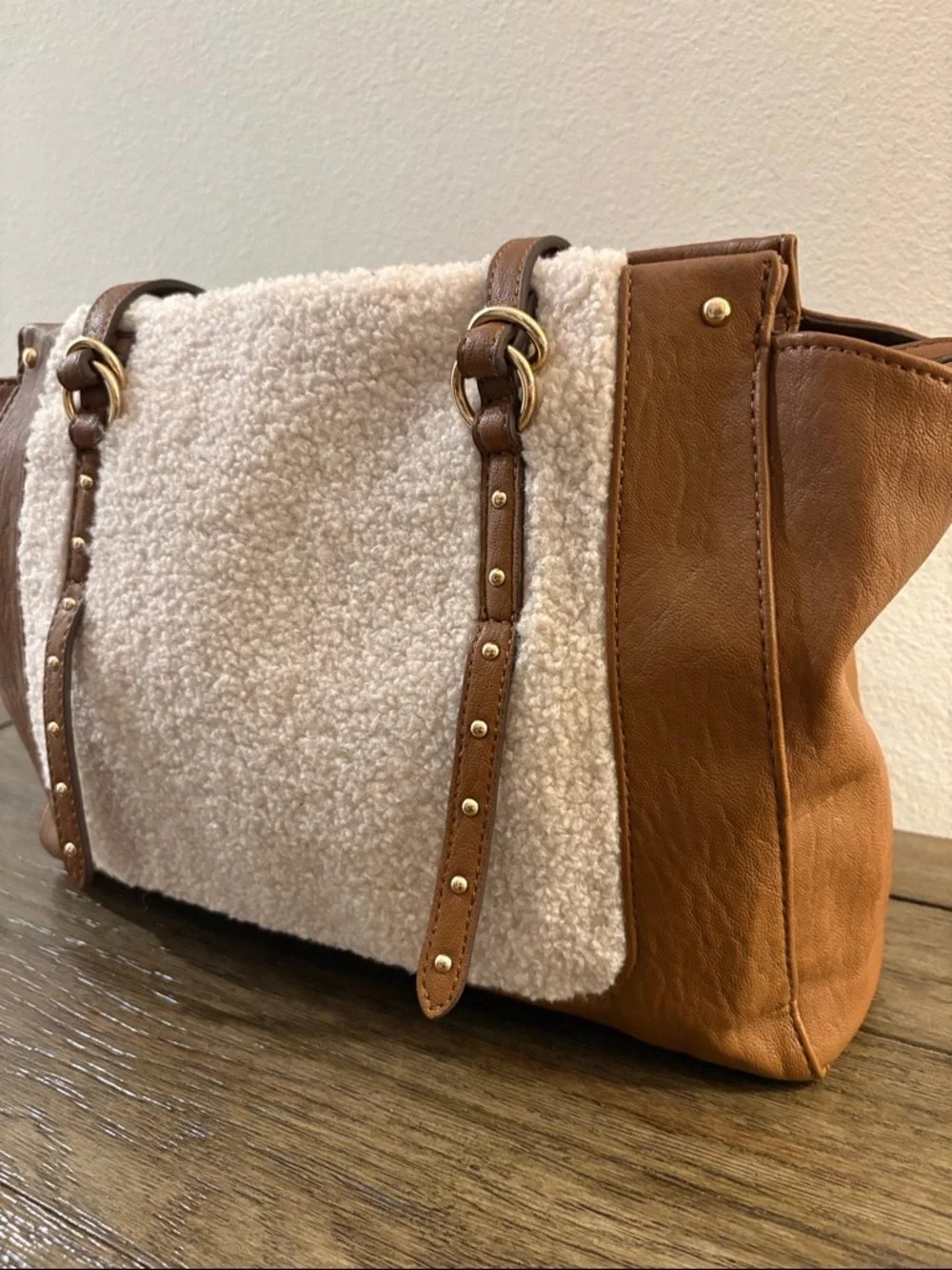 EUC [Jessica Simpson] Vienna Vegan Leather Sherpa Tote Shoulder Bag Purse - Picture 5 of 16